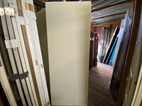 Gebruikte binnendeur 880x2300 linksdraaiend stomp hout lichtgroen-2