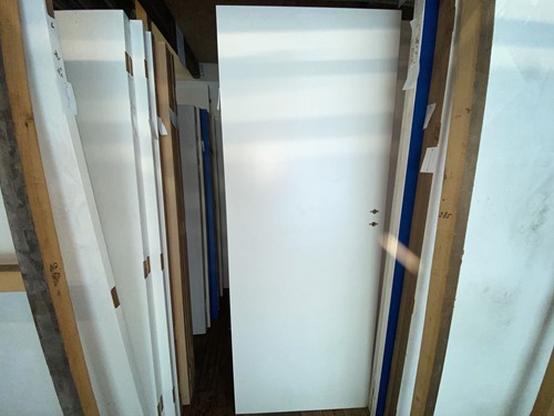 Gebruikte binnendeur 880x2315 rechtsdraaiend stomp hout wit
