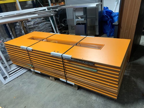 Gebruikte binnendeur 925x2515 linksdraaiend stomp oranje (partij)