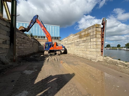 Gebruikte betonnen lego/stapelblokken L1600mm x B800mm x H400mm -2