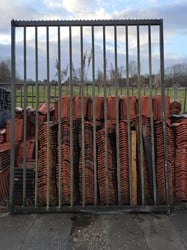 Gebruikte spijlenhekwerk rond B2000 x H2500mm