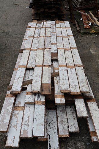 Gebruikte houten vloerdelen L3130mmxB118mm wit (per m²)