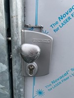Gebruikte bouwhekpoort B1300mm x H2000mm ( met cilinder en alarm)-3