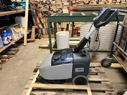 Gebruikte Nilfisk Schrobmachine SC351