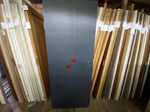 Gebruikte binnendeur 830x2055 rechtsdraaiend stomp hout blauw