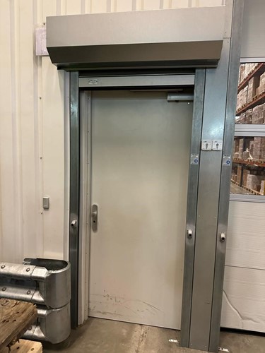 Gebruikt rolluik H2300x B900mm elektrisch bediend
