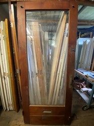 Gebruikte buitendeur 1025x2445 linksdraaiend stomp hout bruin
